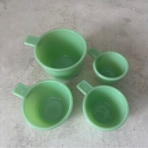 Jadeite Glass Depression Style Green Nesting Measuring Cups Vintage Set Of 4 EUC